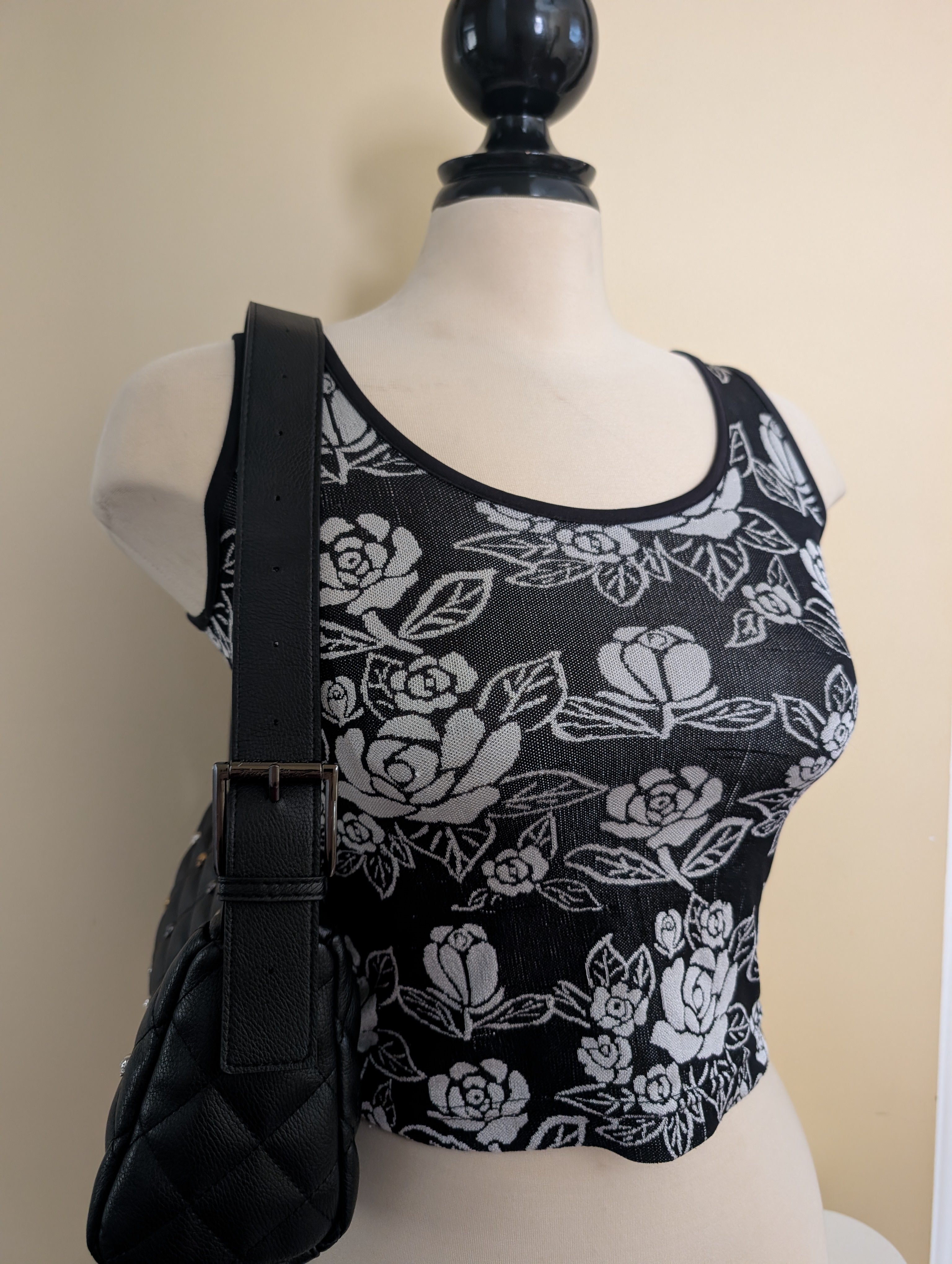 ROSE FLORAL PRINT VINTAGE TANK TOP