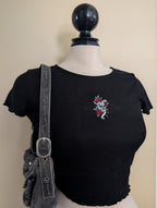 EMBRIODERED SKULL Y2K VINTAGE BABY TEE