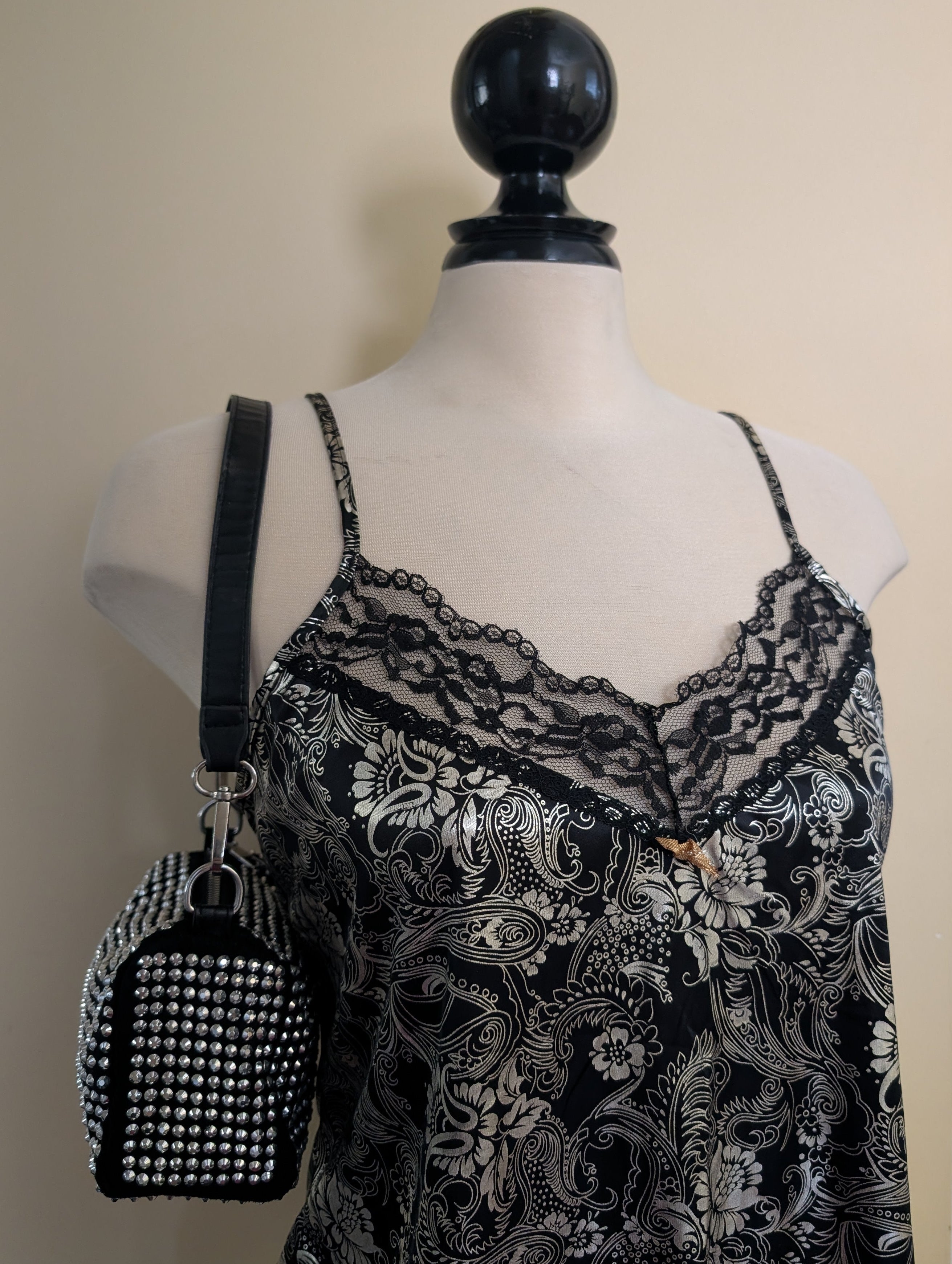 90s GOLD PAISLEY PRINT VINTAGE SATIN TANK TOP