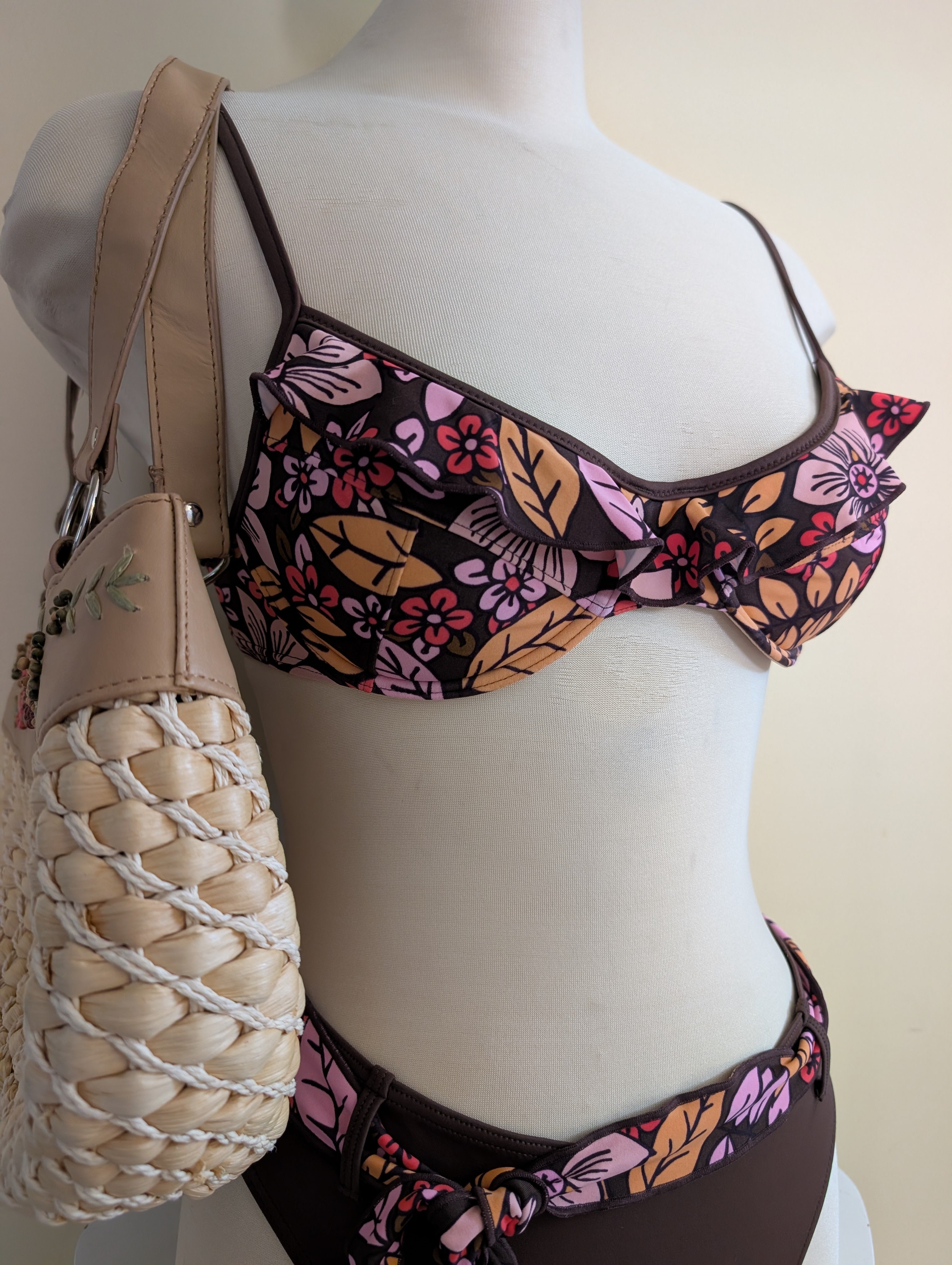 RUFFLE DETAIL FLORAL Y2K VINTAGE BIKINI