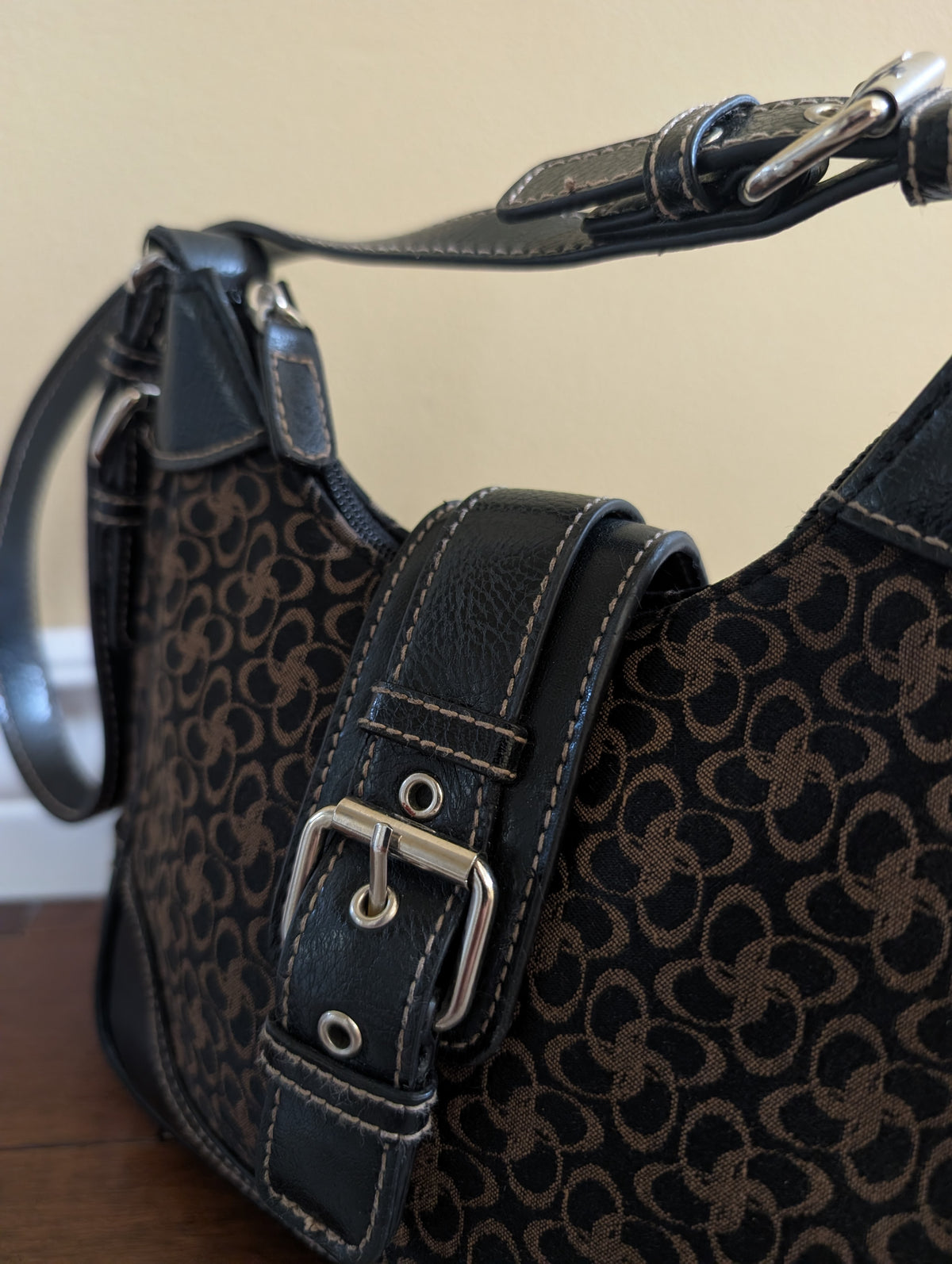Y2K BUCKLE DETAIL VINTAGE BAG