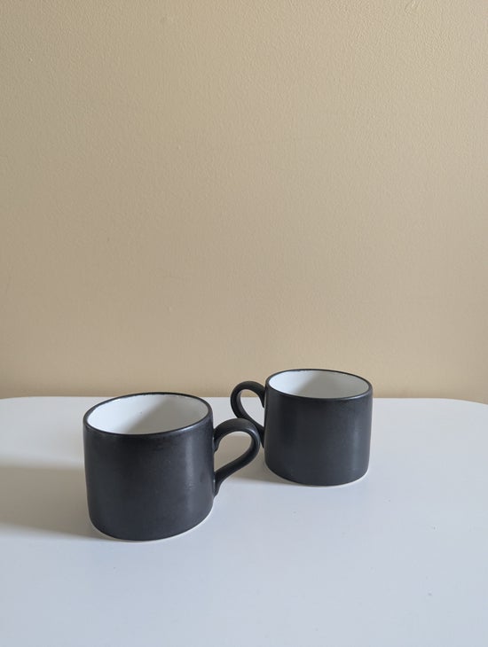 SCRAFFITO BY HABITAT 1980s MATTE BLACK VINTAGE MUGS