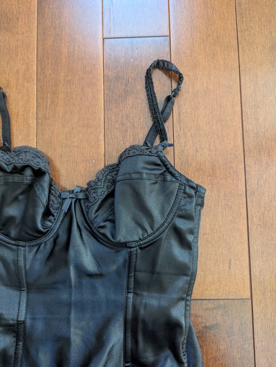 LACEY DETAIL VINTAGE 1990s SATIN CORSET TOP