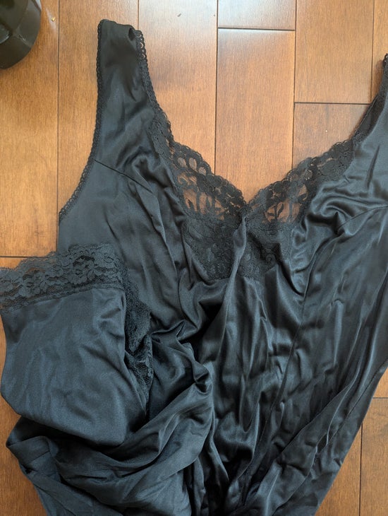 LACEY BLACK VINTAGE 1990s SATIN SLIP DRESS