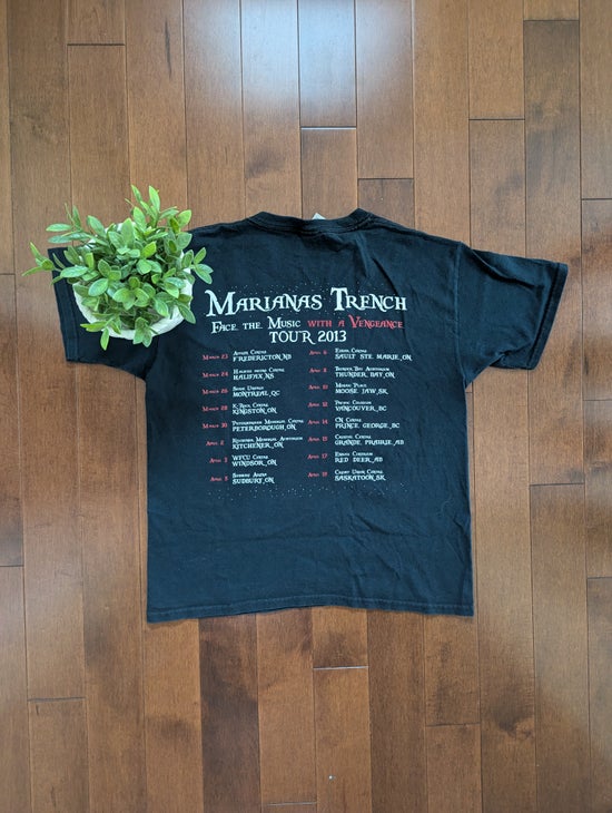 MARIANA'S TRENCH 2013 Y2K VINTAGE FACE THE MUSIC TOUR TSHIRT