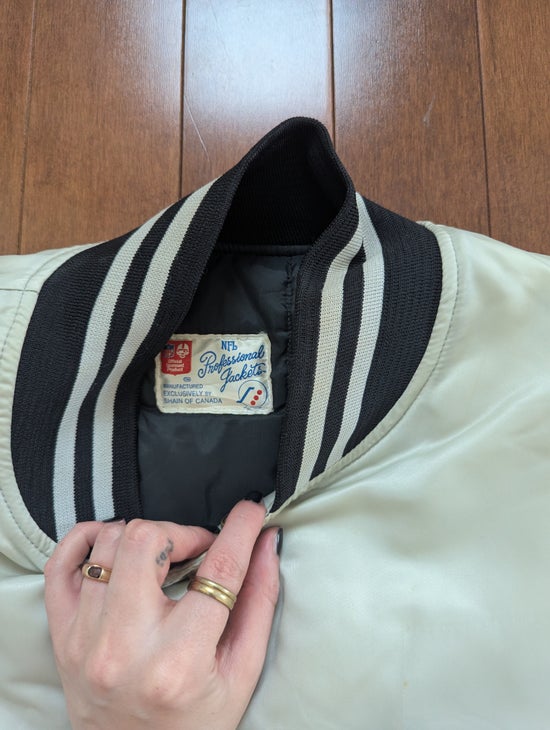SHAIN LOS ANGELES RAIDERS NFL VINTAGE 1990s SATIN BOMBER JACKET