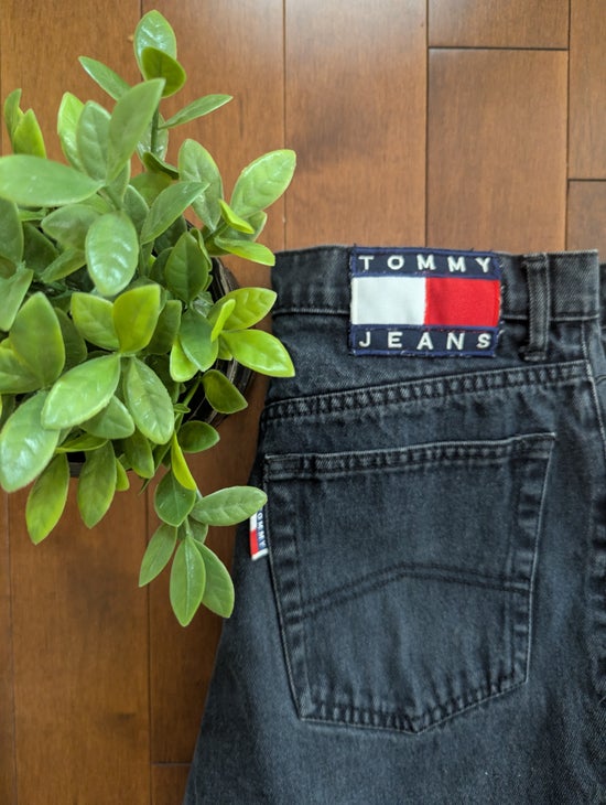 TOMMY HILFIGER VINTAGE 1990s BLACK WASH JEANS