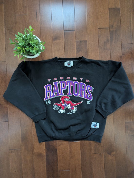 TORONTO RAPTORS VINTAGE RAVEN'S SPELLOUT SWEATSHIRT