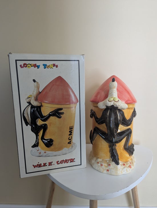 WILE COYOTE LOONEY TUNES VINTAGE CERAMIC COOKIE JAR