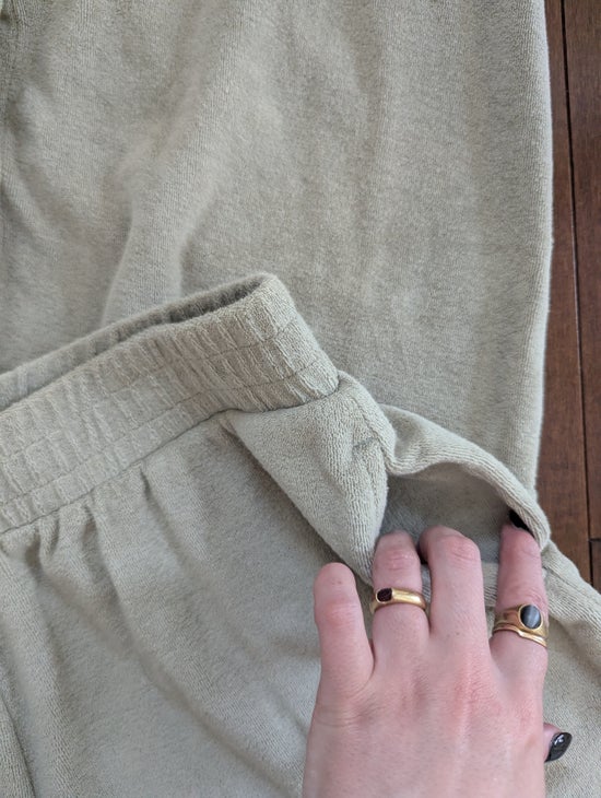 SIMONS SAGE GREEN VINTAGE Y2K TERRY CLOTH BUTTON UP TOP & SHORTS SET