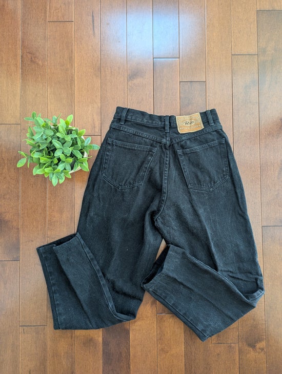 RIO BLACK WASH VINTAGE 1990s HIGH WASIT JEANS