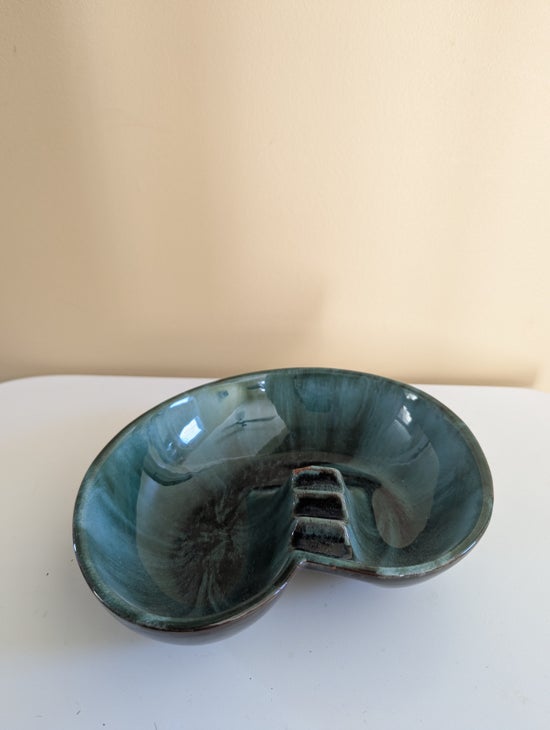 BLUE MOUNTAIN POTTERY VINTAGE 1970s DRIPGLAZE ASHTRAY