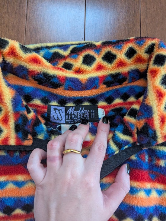 COLORFUL 1990s AZTEC PRINT VINTAGE FLEECE SWEATSHIRT