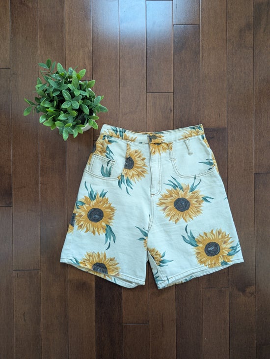 SUNFLOWER PRINT VINTAGE HIGH WAIST DENIM SHORTS