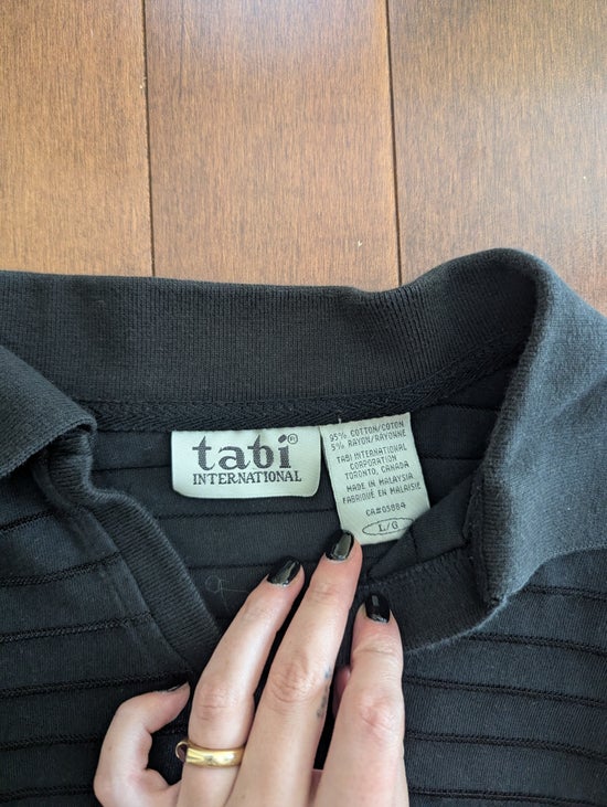 BASIC 3D BLACK STRIPED VINTAGE 1990s COLLAR TSHIRT