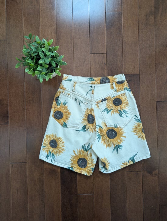 SUNFLOWER PRINT VINTAGE HIGH WAIST DENIM SHORTS
