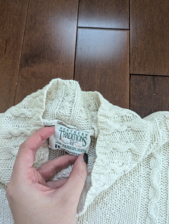 CREAM HEART KNIT DETAIL VINTAGE MOCK NECK SWEATER