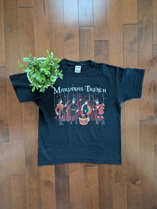 MARIANA'S TRENCH 2013 Y2K VINTAGE FACE THE MUSIC TOUR TSHIRT
