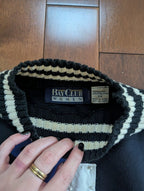 PRESENT GIFT BOXES CHRISTMAS VINTAGE MOCK NECK SWEATSHIRT