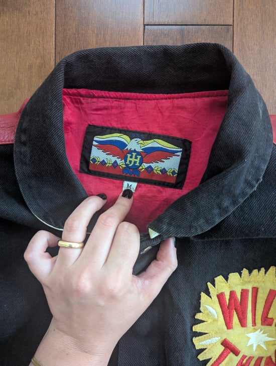 LOONEY TUNES TAZ WILD THING 1990s JEFF HAMILTON LEATHER VARSITY VINTAGE JACKET
