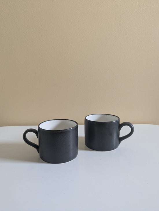 SCRAFFITO BY HABITAT 1980s MATTE BLACK VINTAGE MUGS