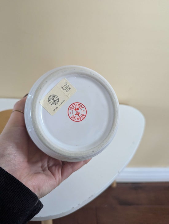 BERRIES JUBILEE FRUIT PRINT VINTAGE 1990s CERAMIC JAR WITH WOOD LID