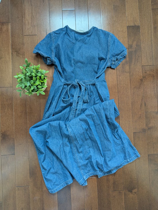 DAISY FLORAL DETAIL VINTAGE 1990s DENIM BUTTON DOWN DRESS