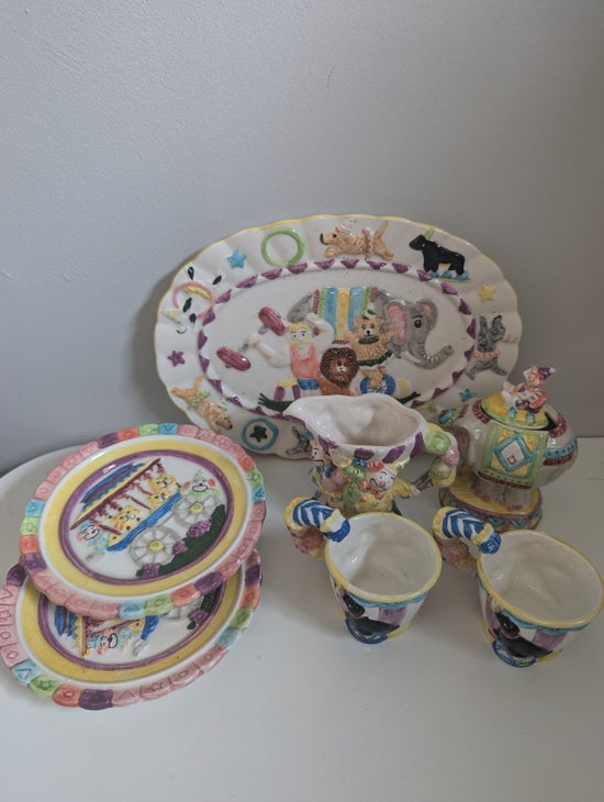 MERCURIES COLORFUL CIRCUS VINTAGE 1995 CIRCUS TEA SET