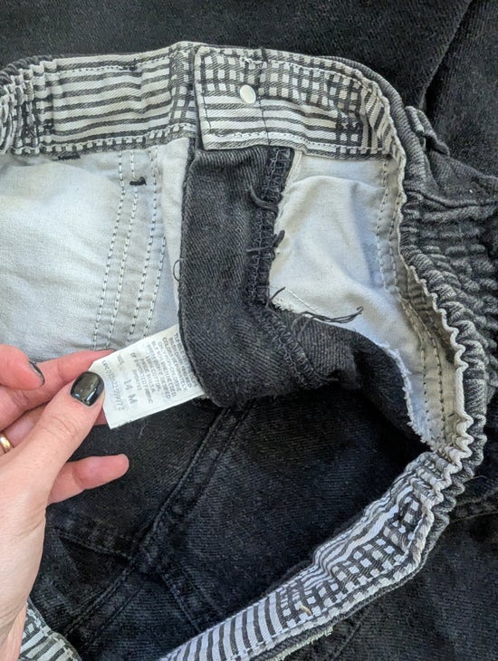 LEE BLACK WASH VINTAGE 1990s BAGGY JEAN SHORTS