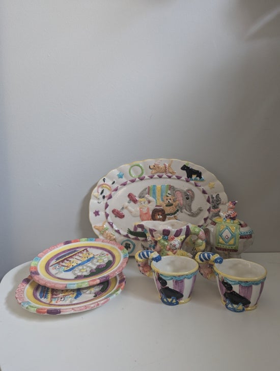 MERCURIES COLORFUL CIRCUS VINTAGE 1995 CIRCUS TEA SET