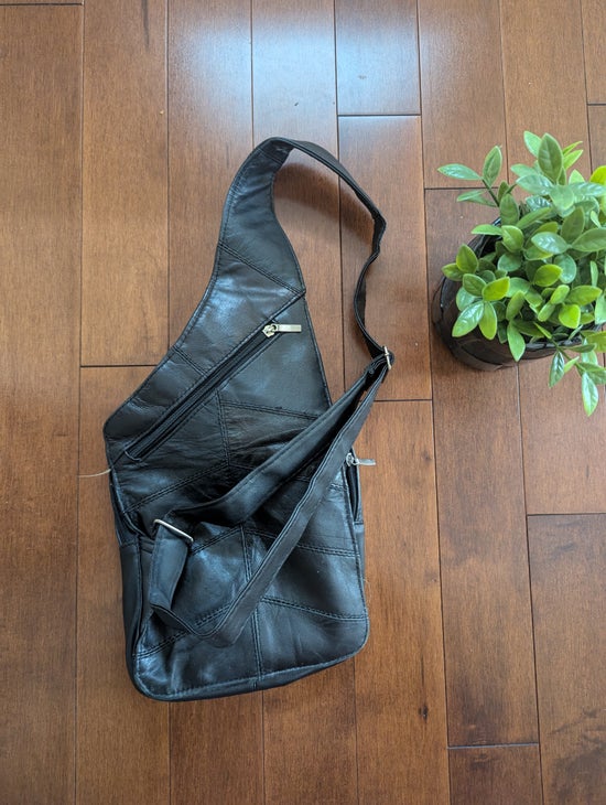 BETTY BOOP Y2K 2000s VINTAGE LEATHER CROSSBODY BACKPACK