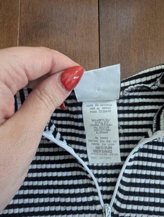 STRIPED FLOWER ZIPPER DETAIL VINTAGE RIBBED TSHIRT