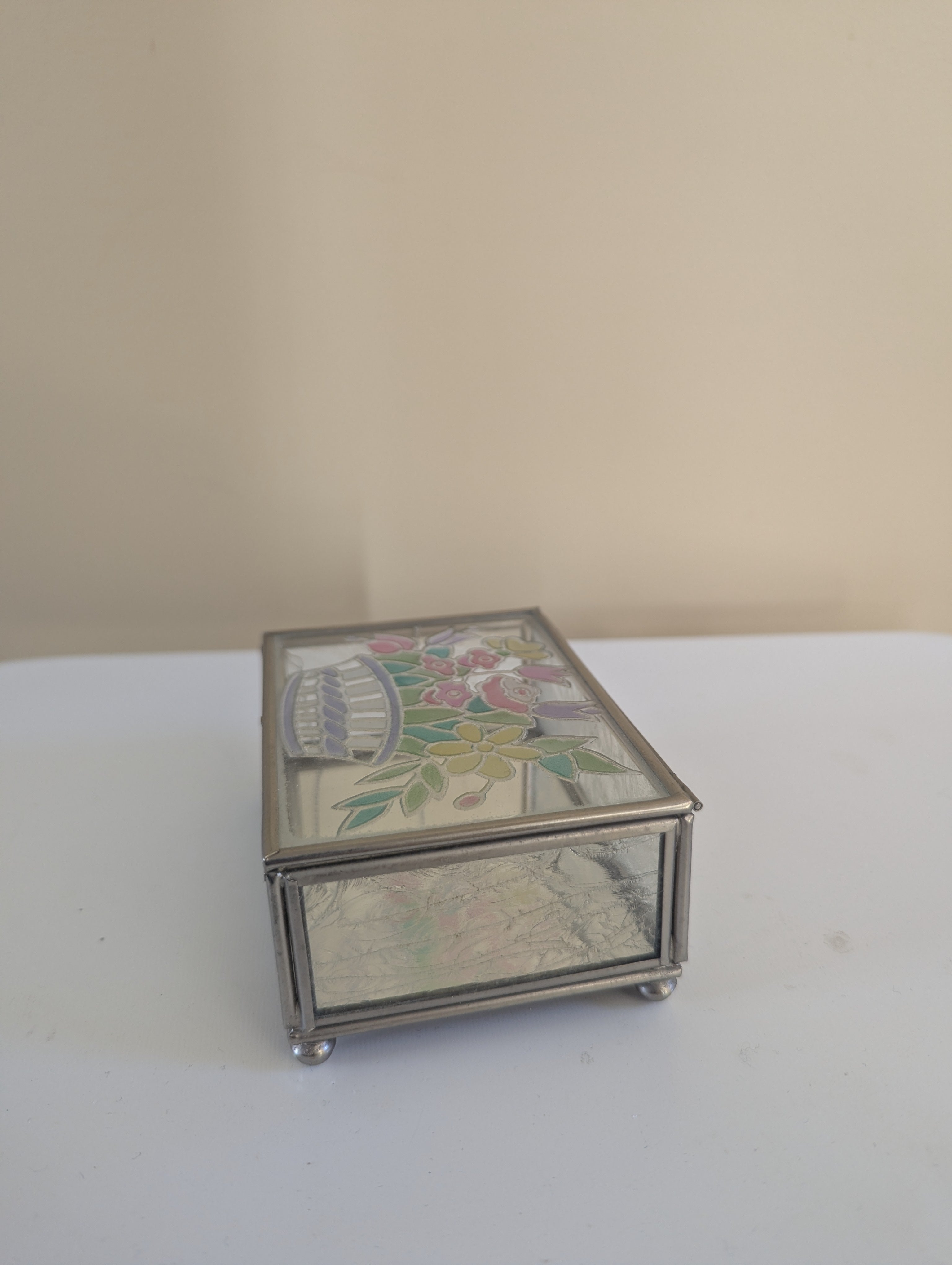 FLORAL EMBOSSED VINTAGE GLASS JEWELRY TRINKET BOX