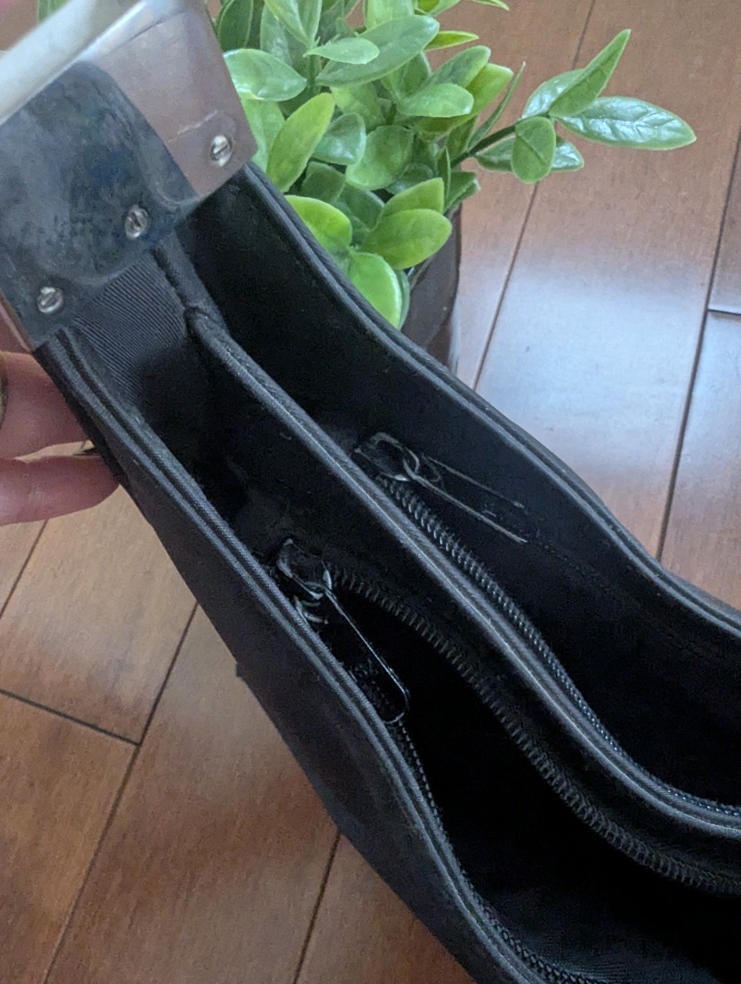 BLACK NYLON VINTAGE Y2K SHOULDER BAG