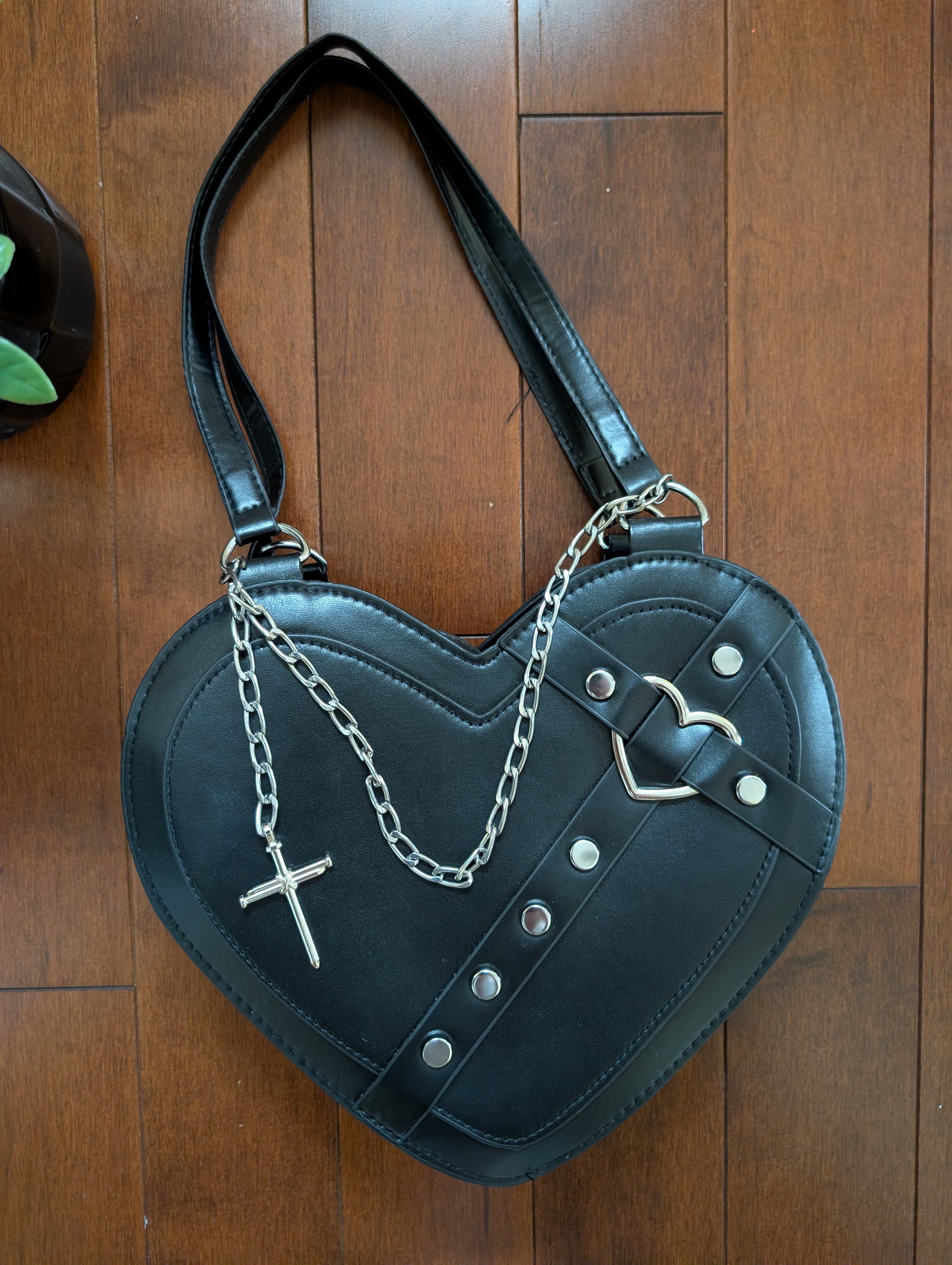 PUNK GOTH VINTAGE Y2K HEART SHAPED SHOULDER BAG