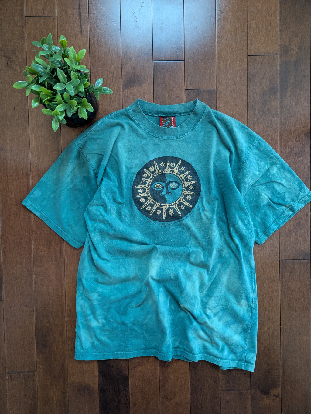 DAGOLI CELESTIAL VINTAGE GRAPHIC TSHIRT
